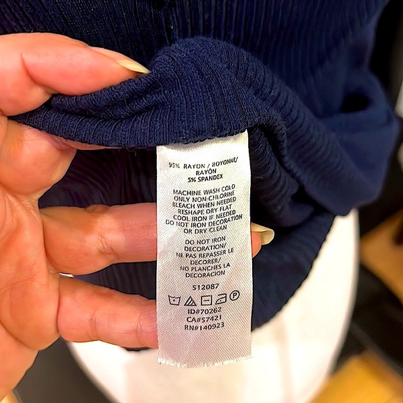 Ann Taylor Loft Navy Ribbed Mock Neck Tank Top, Women’s Size Small. - Picture 7 of 7